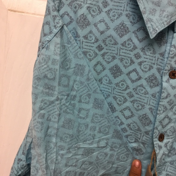 New Margaritaville Long Sleeved Button Down LARGE - Picture 2 of 8